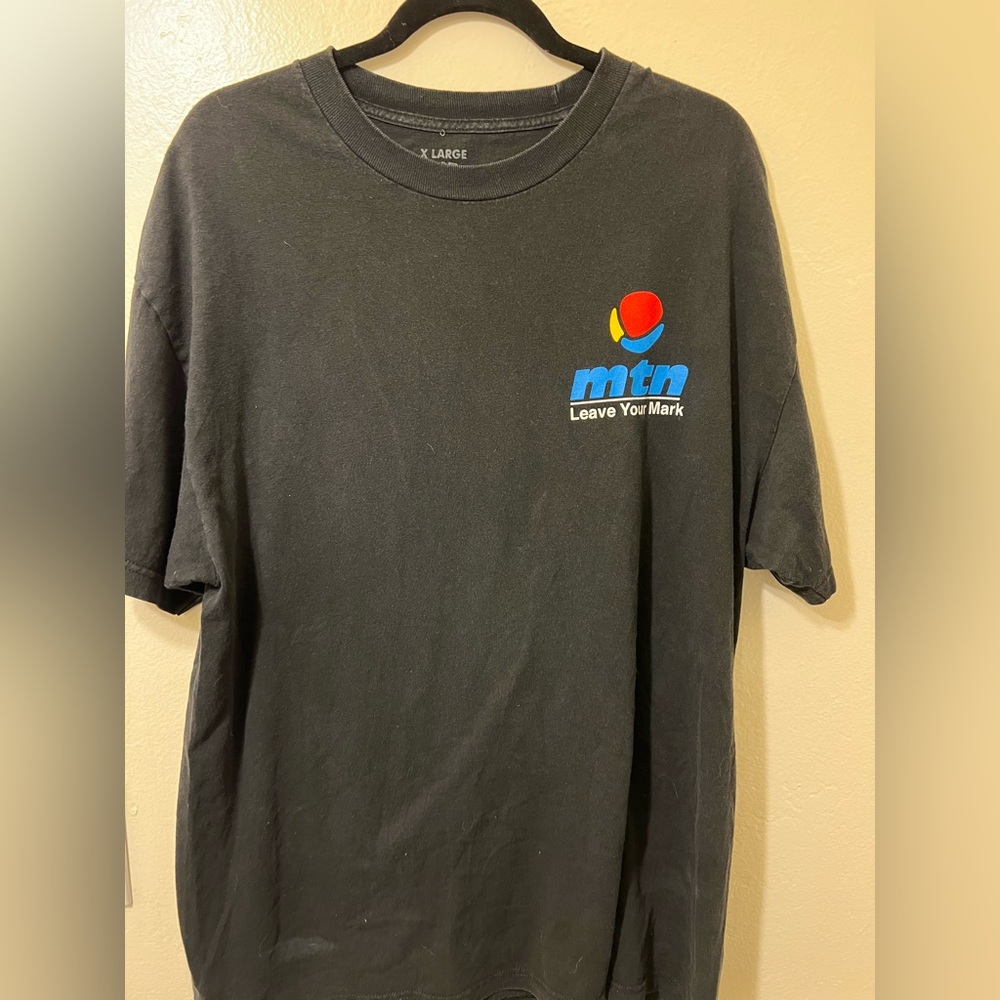 MTN leave your mark graphic tee